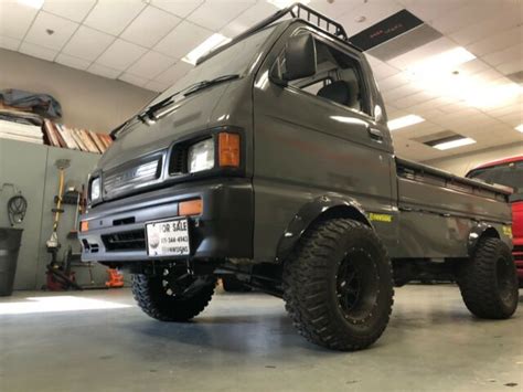 Apr 25, 2017 Now, as you might already know, the United States forbids the importation and registration of any non-federalized, foreign-market vehicle that isnt at least 25 years old; a rule that applies to kei cars and most desirable JDM models as a whole. . Are kei trucks street legal in oregon